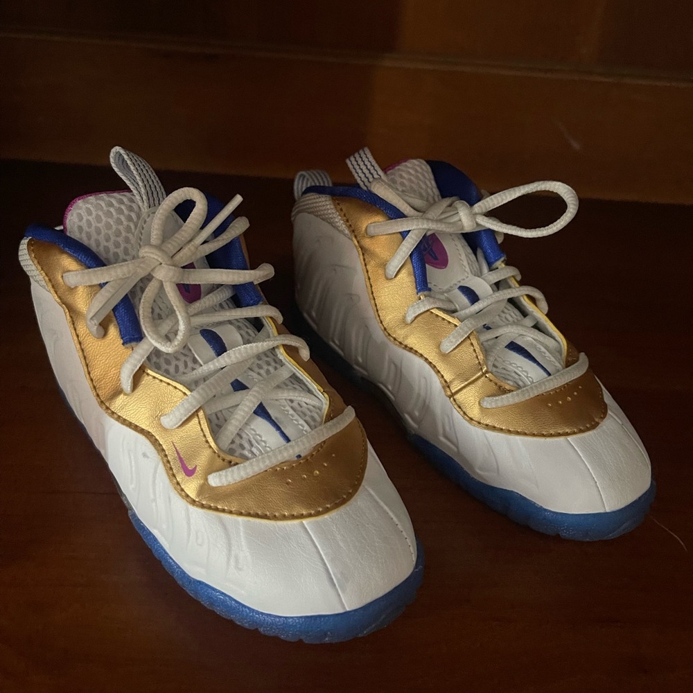 Nike Little Posite One white/fuschia blast blue 9.5 Y Fowmposite 1